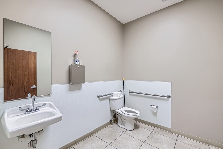 More Photos Of 715-735 S Jason St, Denver Warehouse For Sale