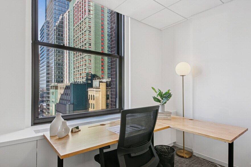 More Photos Of 200 W 41st St, New York Coworking Space