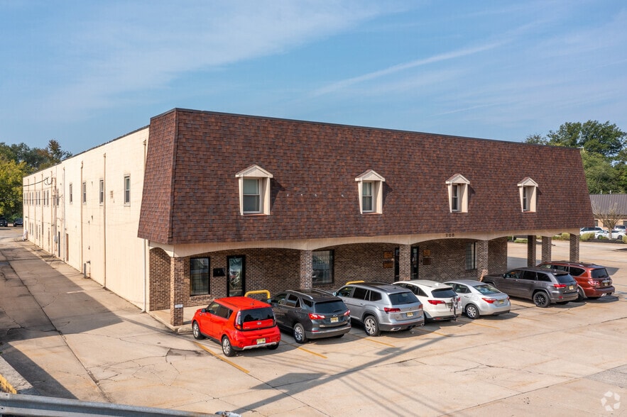 More Photos Of 208 White Horse Pike, Barrington Office For Sale