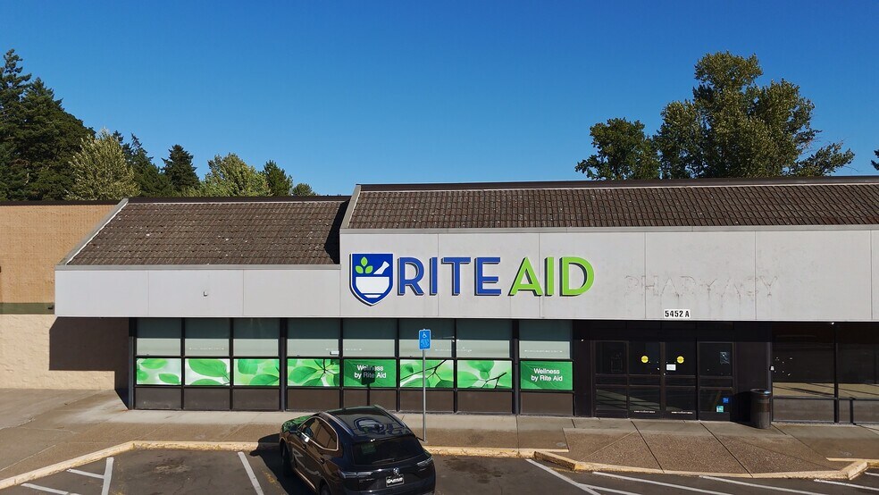 More Photos Of 5450 River Rd N, Keizer Unknown For Lease