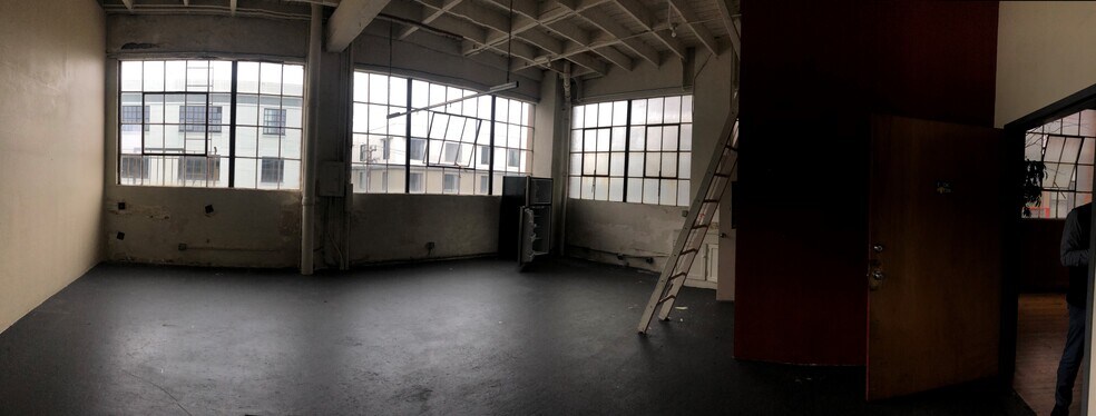 More Photos Of 253 4th St, Oakland Flex For Sale
