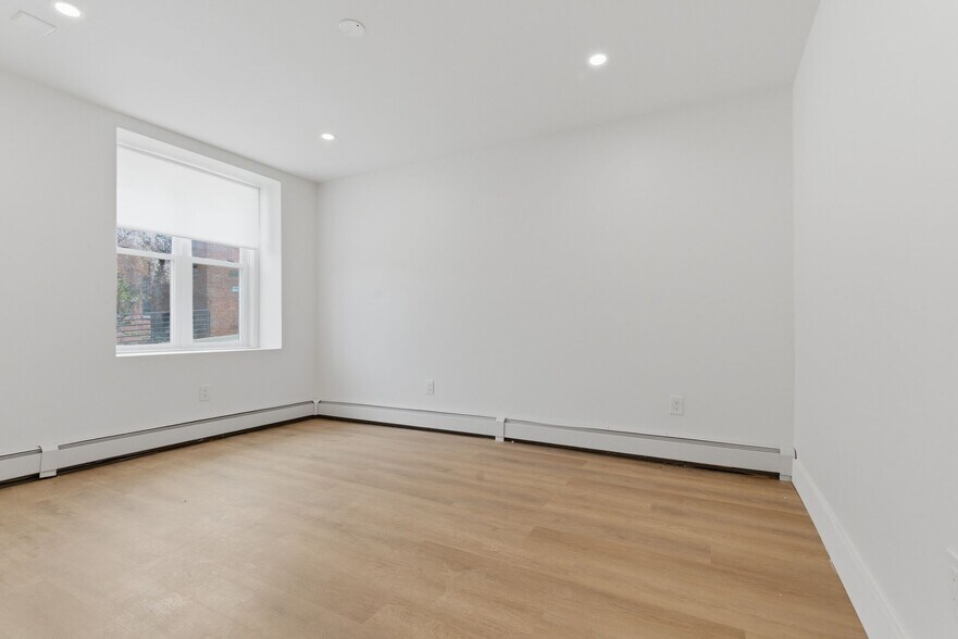 More Photos Of 126 140 Sayles, Woonsocket Apartments For Sale