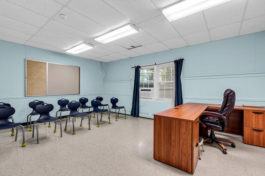 More Photos Of 62 Hance Ave, Tinton Falls Schools For Lease