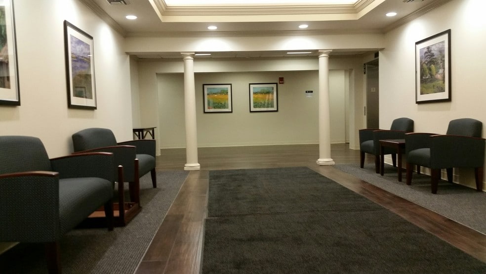 36100 N Brookside Dr, Gurnee, IL 60031 Medical Office For Lease