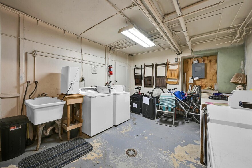 More Photos Of 1305 Hampden Blvd, Reading Multifamily For Sale