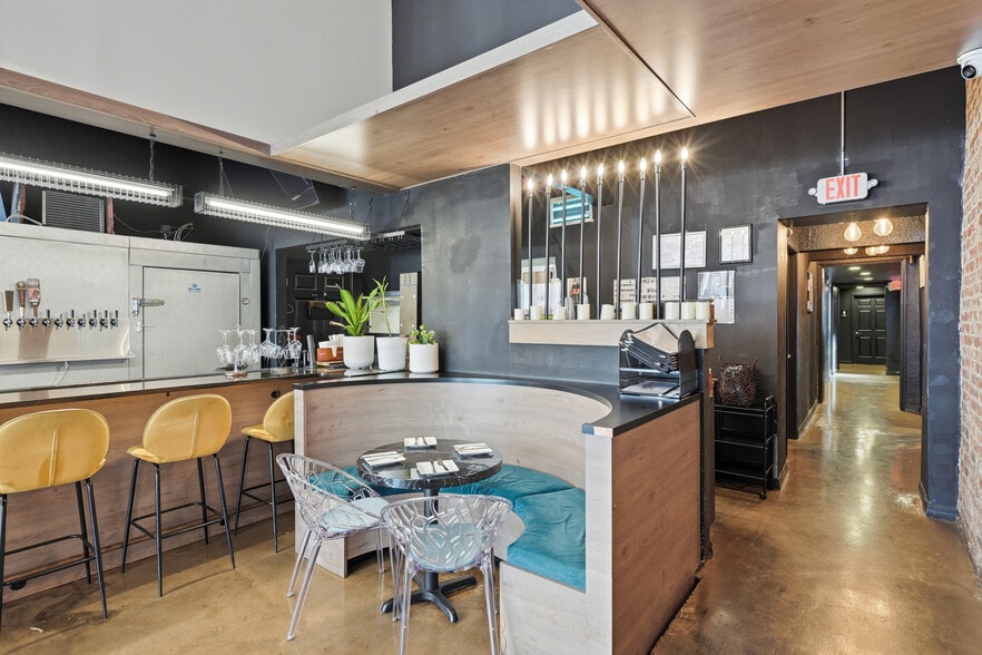 More Photos Of 1021-1029 Park St, Jacksonville Storefront For Lease