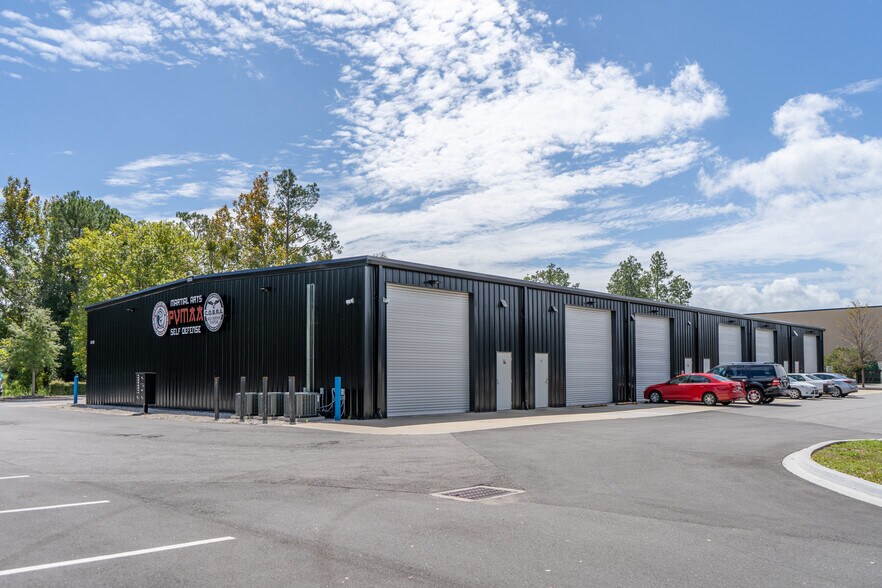 More Photos Of 10875 Old Dixie Hwy, Ponte Vedra Warehouse For Lease