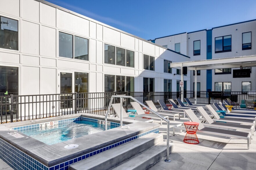 More Photos Of 1401 W 23rd St, Lawrence Apartments For Lease