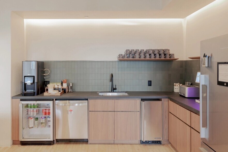 More Photos Of 860 Broadway, New York Coworking Space