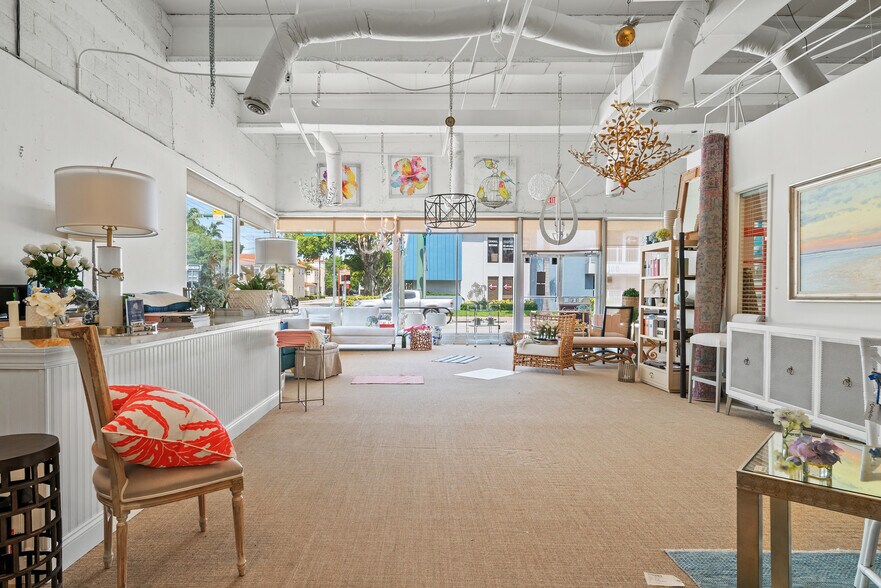 More Photos Of 117 NE 5th Ave, Delray Beach Storefront Retail Office For Sale
