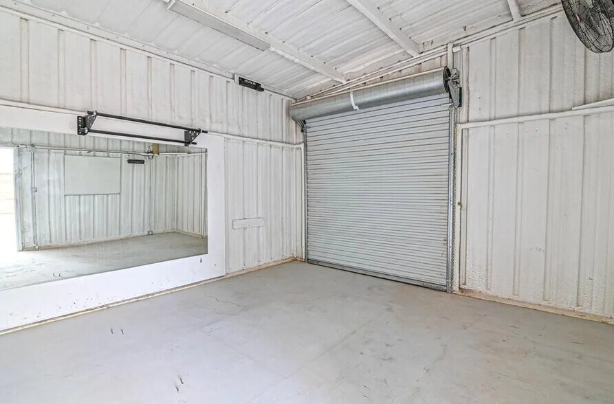 More Photos Of 9504 W County Road 60, Midland Warehouse For Sale