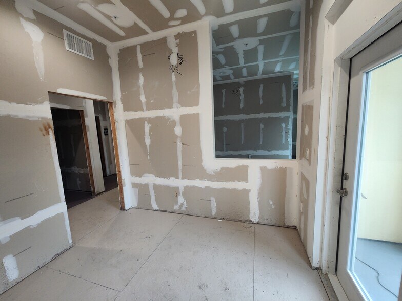 More Photos Of 2641 Fruitville Rd 0, Sarasota Medical For Sale