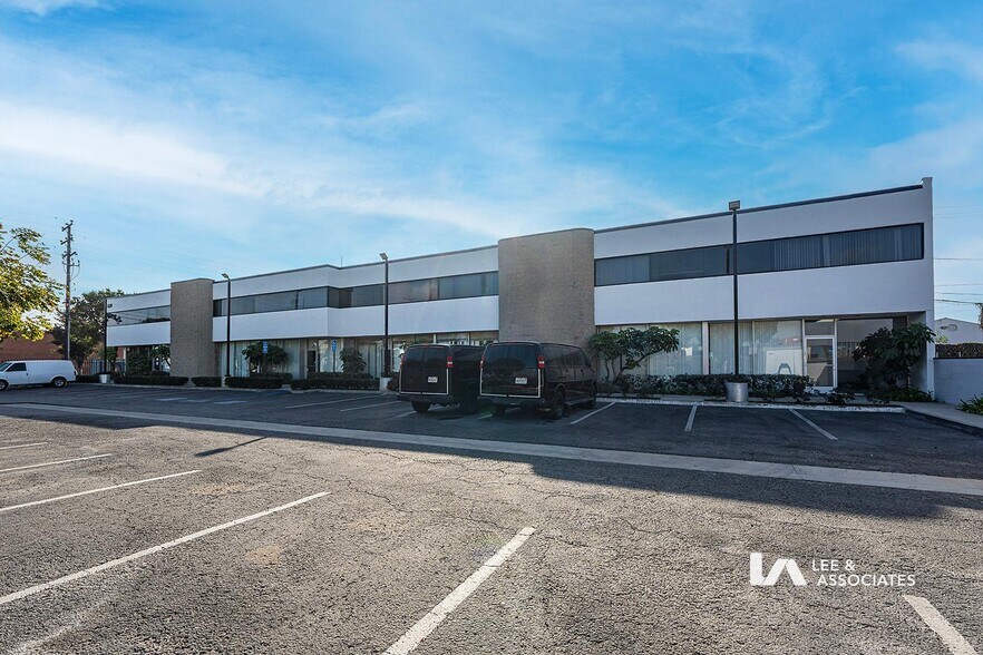 More Photos Of 620 W 16th St, Long Beach Warehouse For Lease
