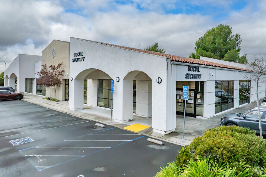 More Photos Of 106 Plaza Dr, Vallejo Storefront Retail Office For Lease