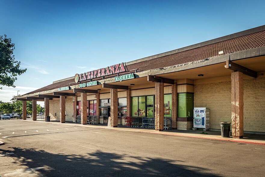 More Photos Of 911-953 W Pacheco Blvd, Los Banos Unknown For Lease