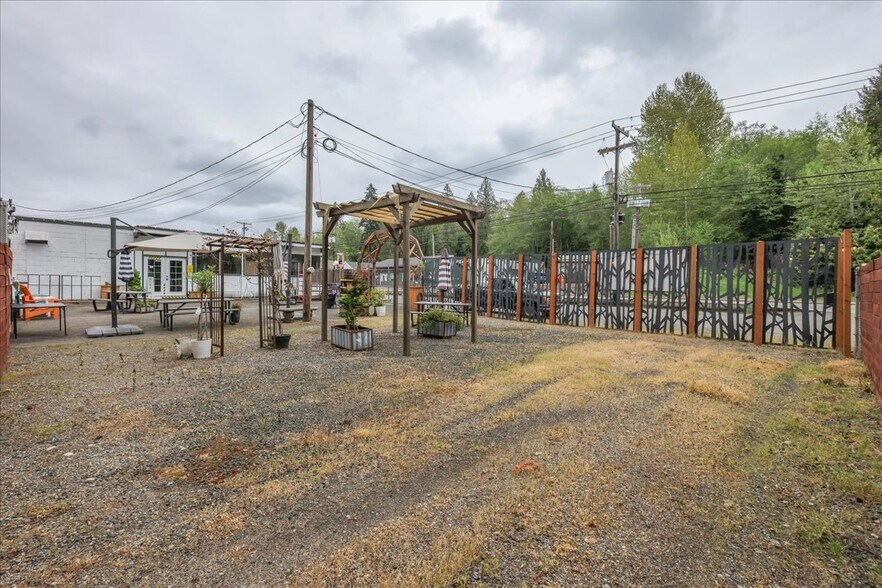 More Photos Of 23601 NE Wa-3, Belfair Freestanding For Sale