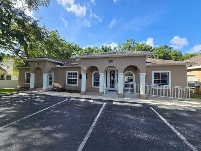 More Photos Of 4202-4204 W Linebaugh Ave, Tampa Medical For Sale