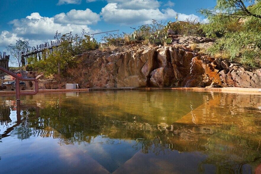 More Photos Of 2200 County Rd D061, Las Cruces Hotel For Sale