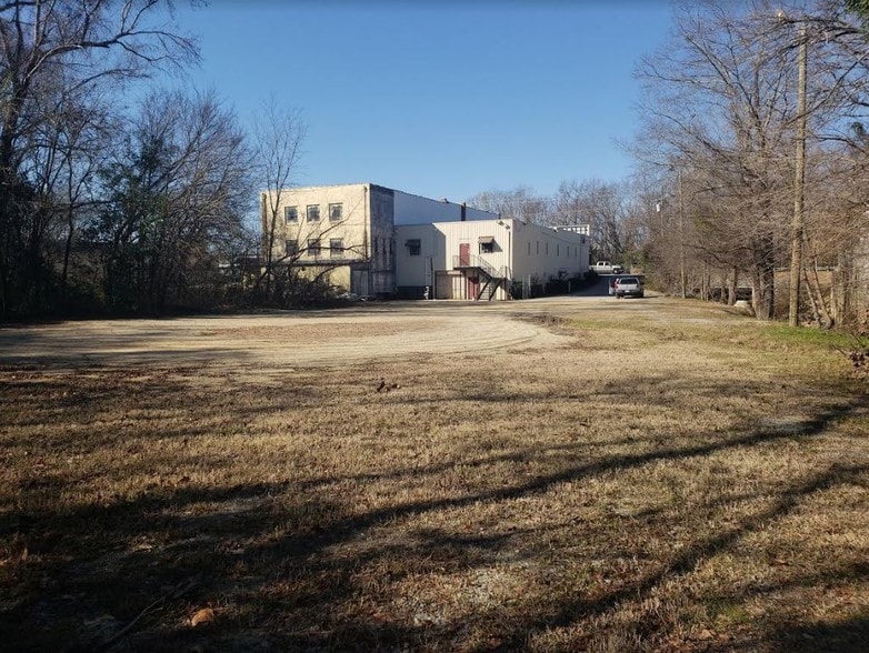 More Photos Of 525 Gillespie St, Fayetteville Flex For Sale