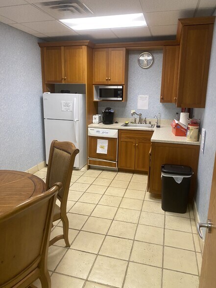 More Photos Of 1064 E Highway 50, Clermont Office For Lease