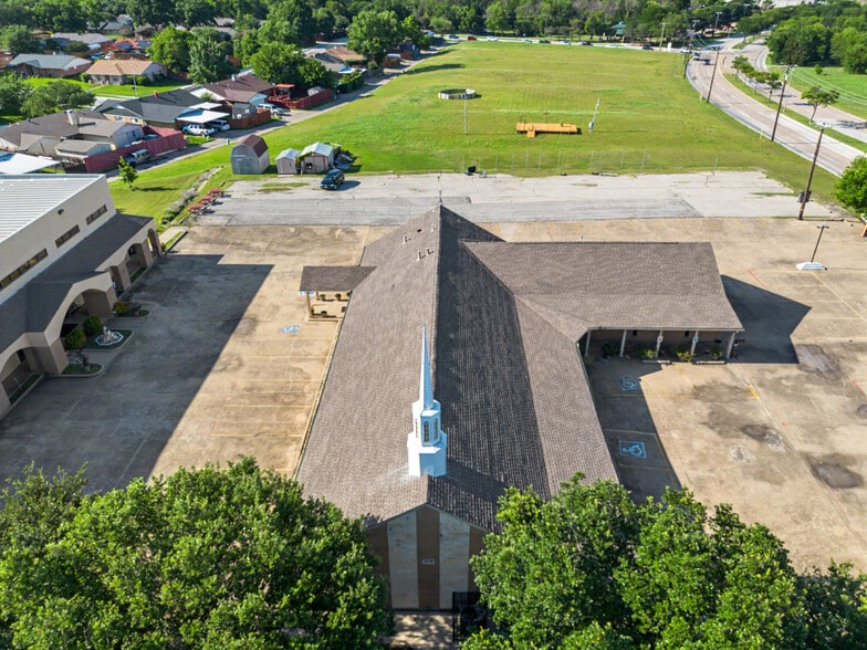 More Photos Of 2111 Skyline Dr, Mesquite Religious Facility For Sale
