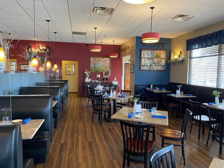 More Photos Of 5 Vista Blvd, Slingerlands Restaurant For Sale