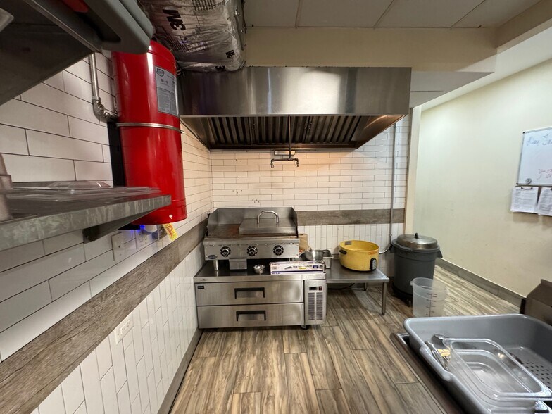 More Photos Of 39-21 Bell Blvd, Bayside Storefront Retail Office For Lease