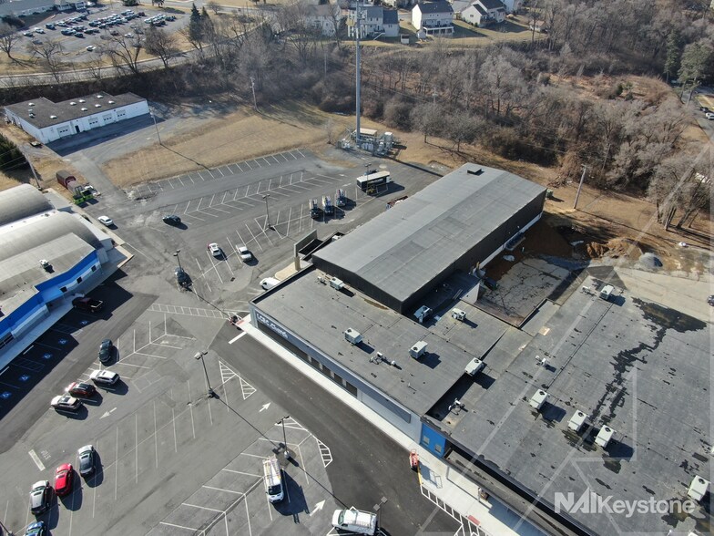 More Photos Of 172 Shillington Rd, Sinking Spring General Retail For Lease