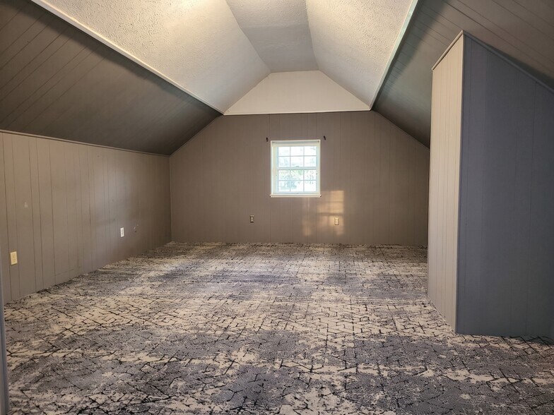 More Photos Of 5104 Fairfield Rd, Fairfield Apartments For Sale