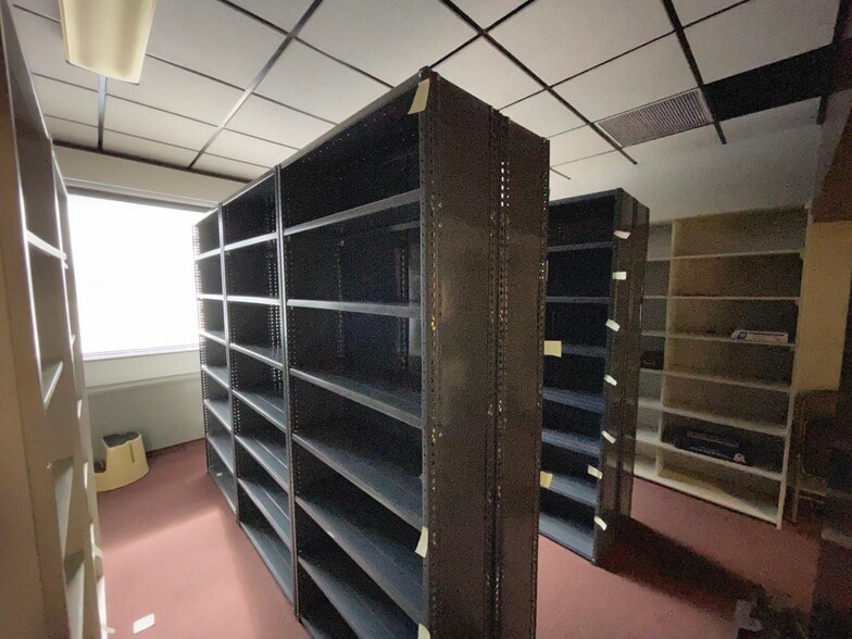 More Photos Of 3663 Bee Ridge Rd, Sarasota Medical For Lease