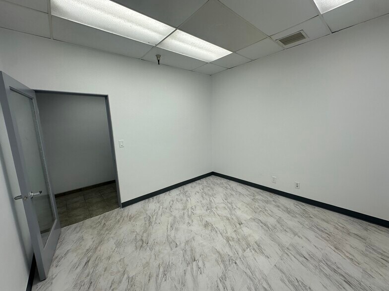 More Photos Of 459 Park Ave, San Fernando Manufacturing For Lease