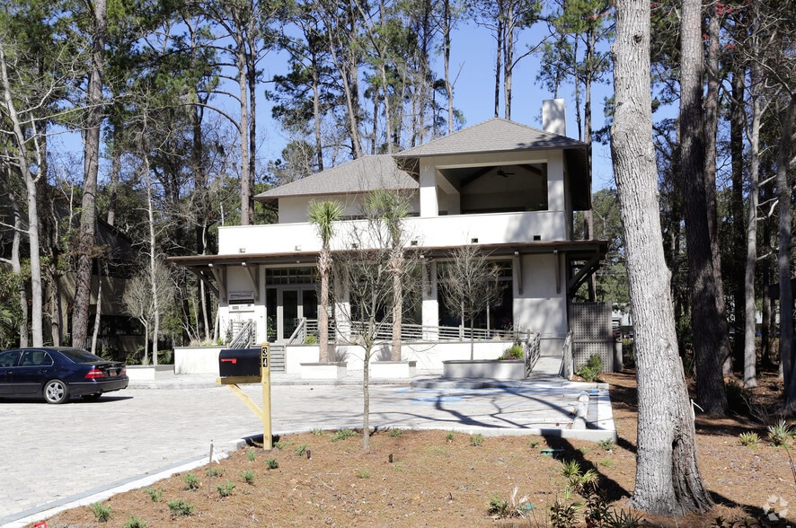 Primary Photo Of 34 New Orleans Rd, Hilton Head Island Office For Sale