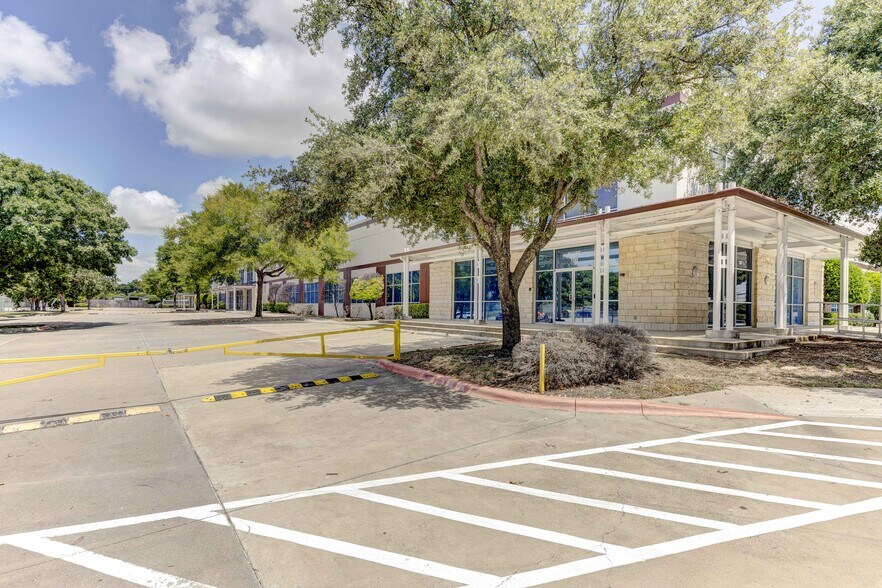 More Photos Of 9100 Hwy 290 E, Austin Research And Development For Sale