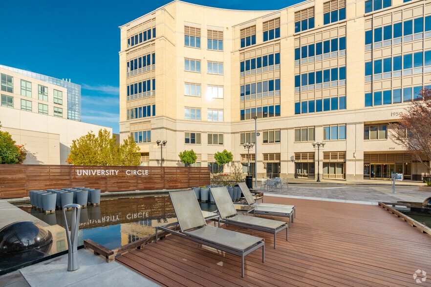 More Photos Of 1950 University Ave, East Palo Alto Unknown For Lease