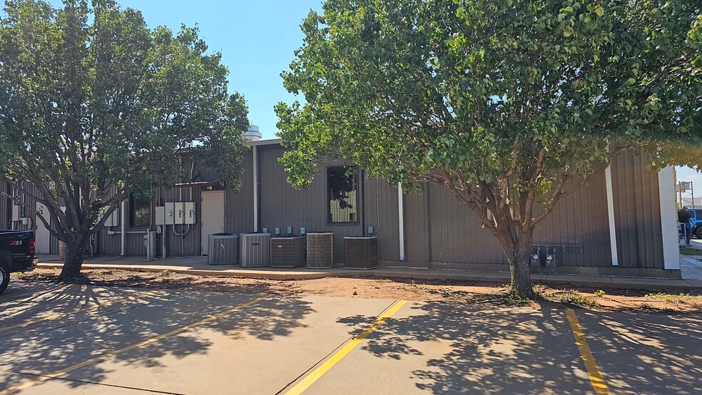 More Photos Of 5800 Kell Blvd, Wichita Falls Medical For Lease