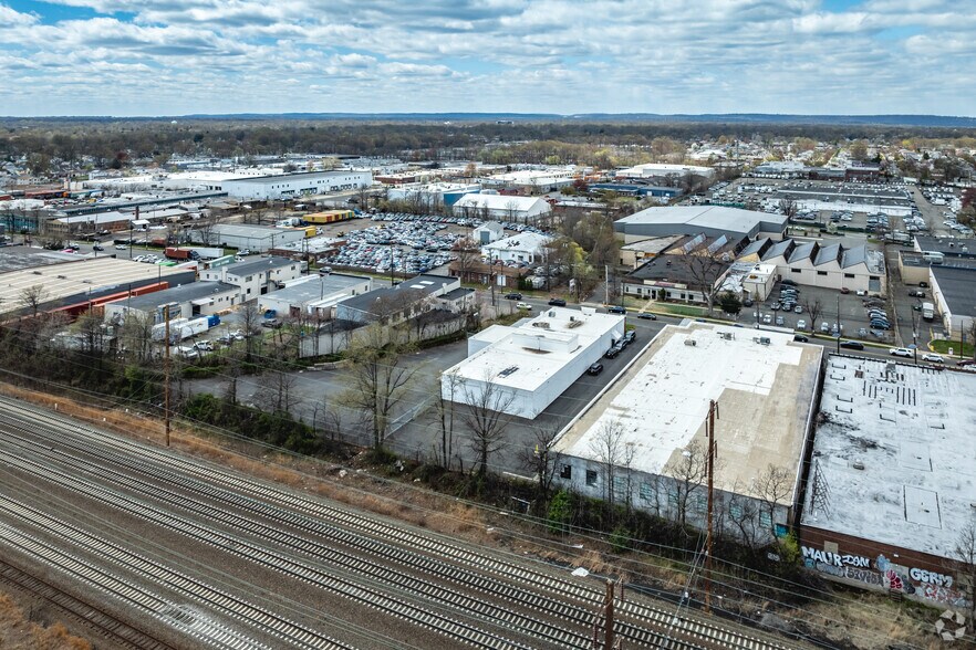 More Photos Of 1153 W Elizabeth Ave, Linden Warehouse For Lease