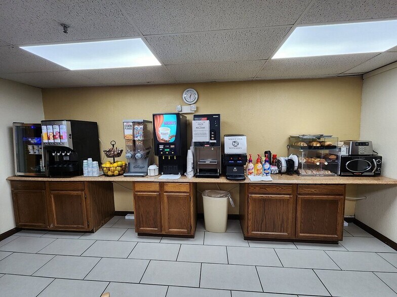 More Photos Of 740 Central St, Millinocket Hotel For Sale