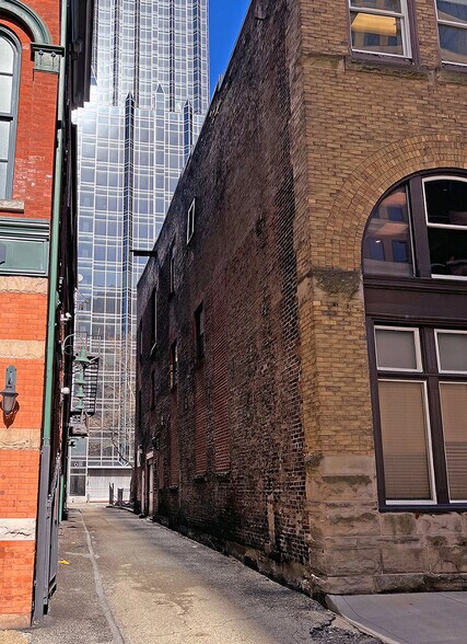 More Photos Of 125 1st Ave, Pittsburgh Office Residential For Sale