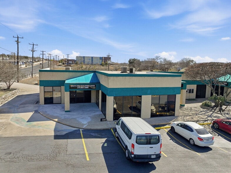 More Photos Of 13777 Judson Rd, San Antonio Unknown For Lease