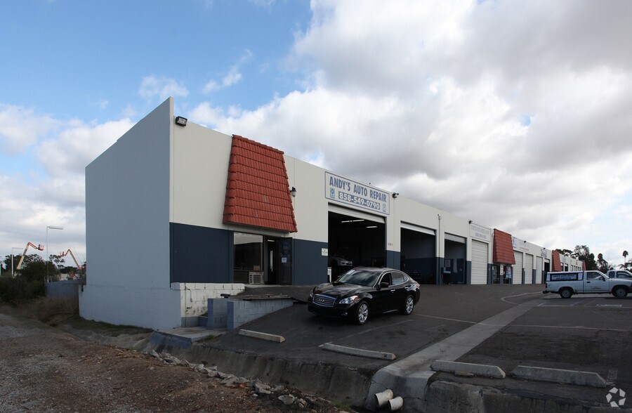 More Photos Of 8008 Miramar Rd, San Diego Service For Lease