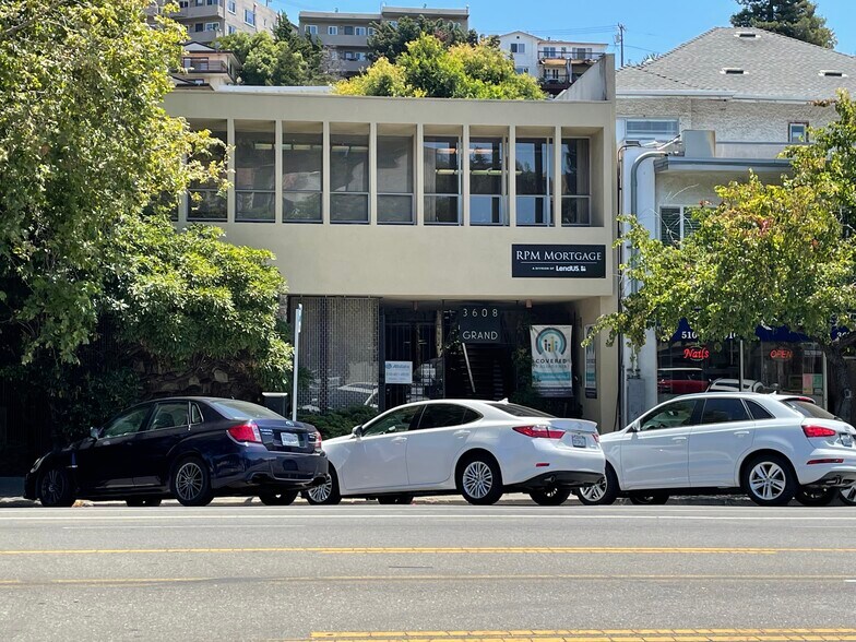 More Photos Of 3608 Grand Ave, Oakland Office For Lease