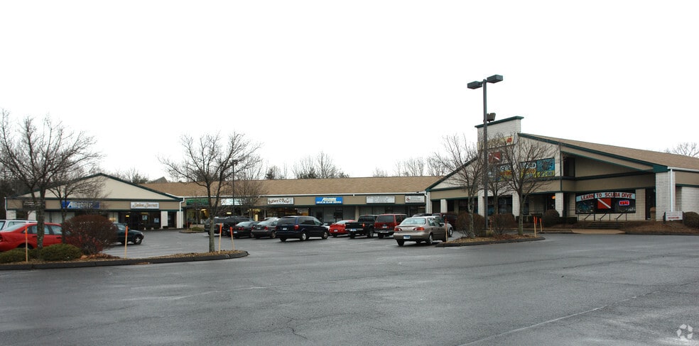 More Photos Of 520 Hartford Tpke, Vernon Freestanding For Lease