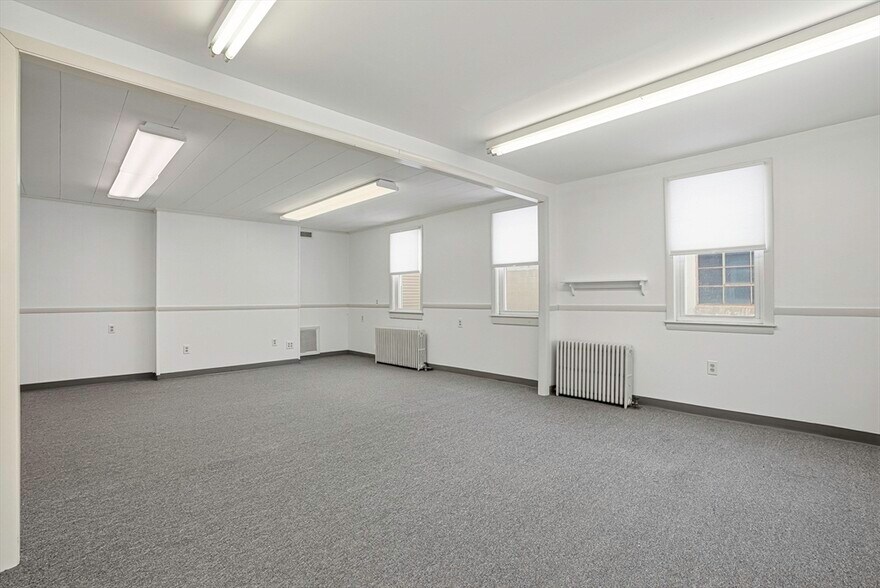 More Photos Of 10-16 South St, Westborough Office For Sale