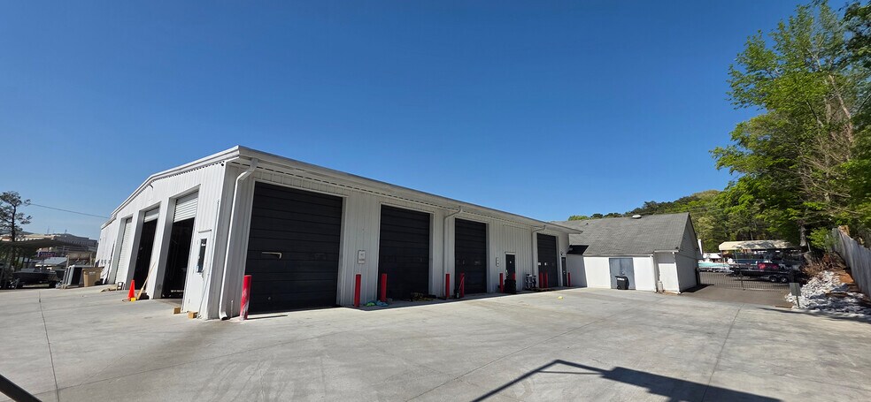 More Photos Of 301 Atlanta Hwy, Cumming Freestanding For Sale