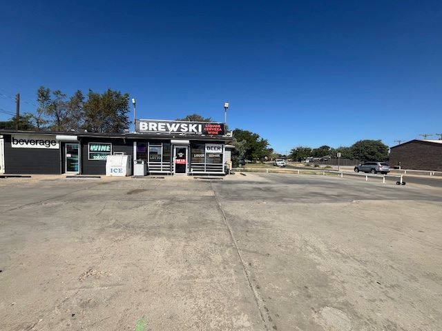 More Photos Of 4302 Avenue Q, Lubbock General Retail For Sale