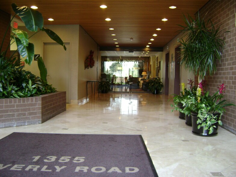 More Photos Of 1355 Beverly Rd, McLean Office For Lease
