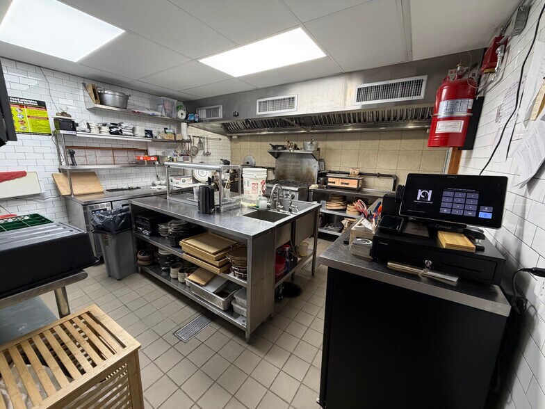 More Photos Of 117 Berry St, Brooklyn Storefront Retail Residential For Sale