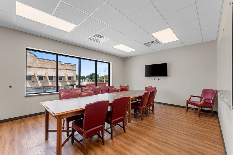 More Photos Of 314 N Appleton St, Appleton Religious Facility For Sale