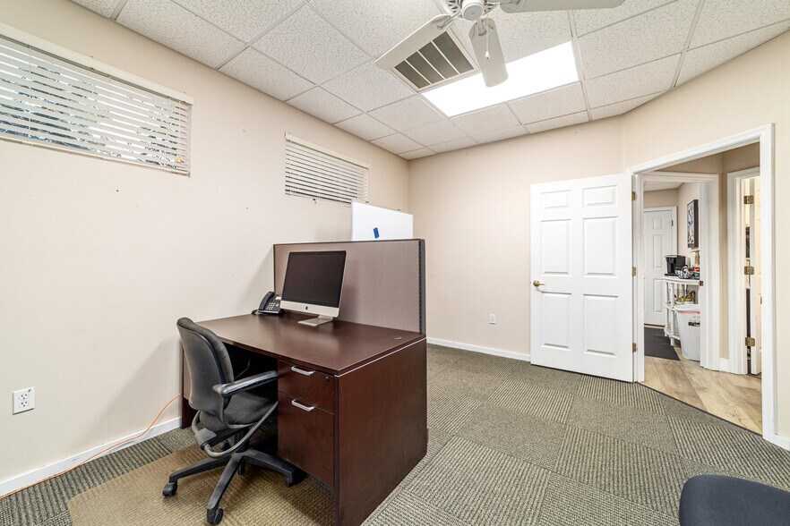 More Photos Of 434 SW 14 St, Ocala Office Residential For Sale