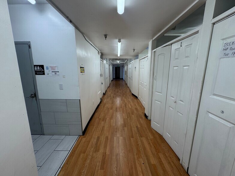 More Photos Of 6006 S Western Ave, Los Angeles Medical For Sale